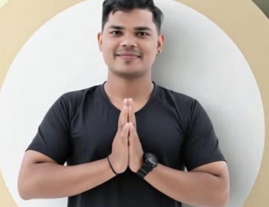 Gặp gỡ giáo viên tại Lotus Yoga