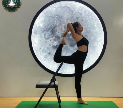 Động tác yoga đơn giản cho người ít vận động