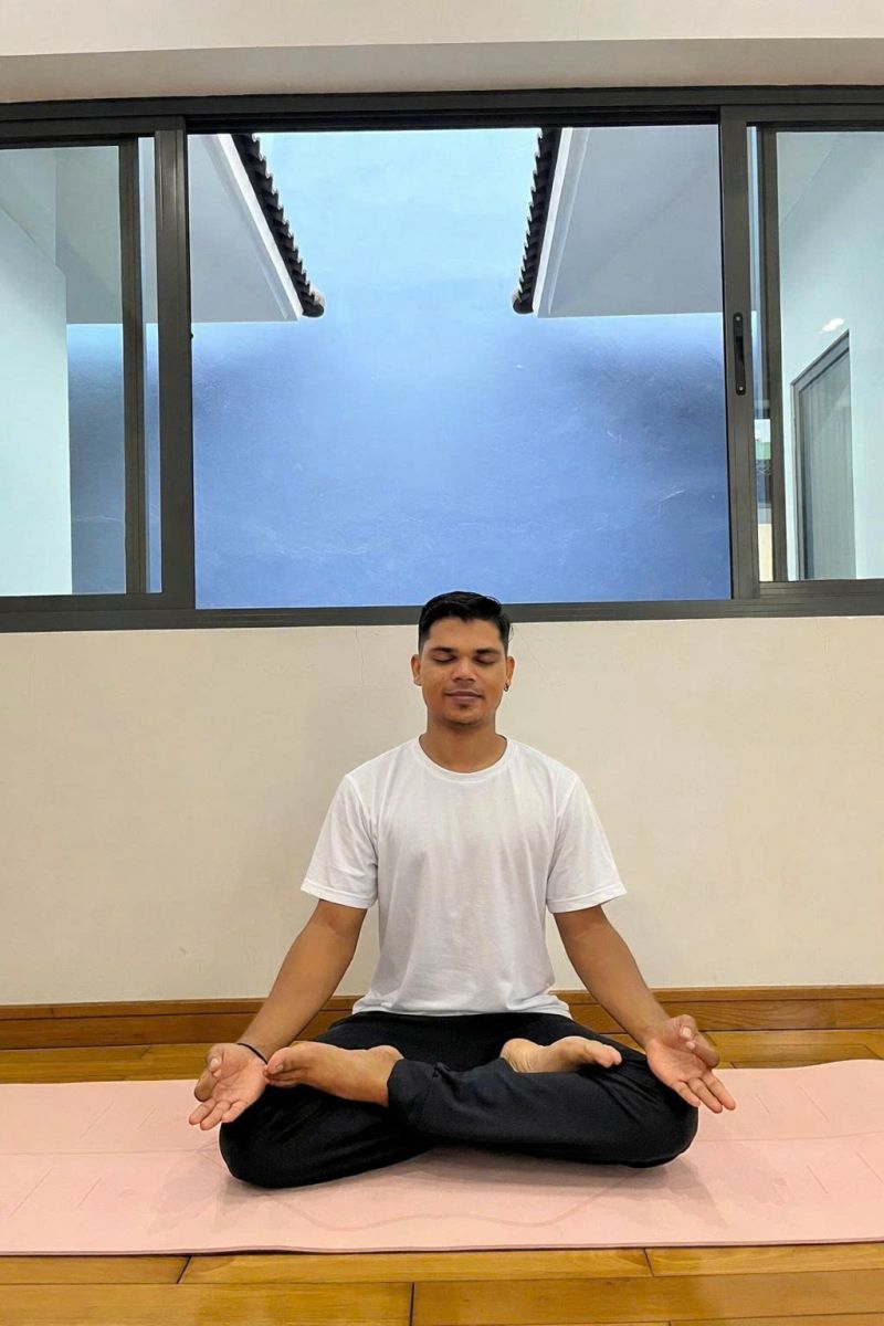 Master Sandip thầy yoga người Ấn Độ giảng dạy tại Cần Thơ